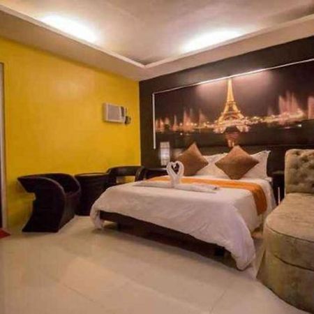 The Red Palm Suites And Restaurant Butuan City Exterior photo
